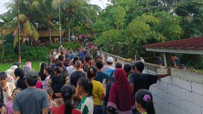 Jesika, Siswi SMP Ditemukan Tewas di Saluran Air Purwakarta, Terungkap Obrolan Terakhirnya Jesika, Siswi SMP Ditemukan Tewas di Saluran Air Purwakarta, Terungkap Obrolan Terakhirnya
