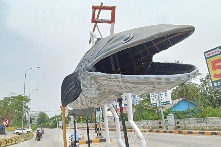 Patung Ikan Gabus dan Mitos Rawa yang Menghilang Patung Ikan Gabus dan Mitos Rawa yang Menghilang