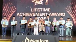 Dua Wajah Jawa Barat Bersinar di Pesantren Award 2025! Bupati Sumedang dan Pesantren Garut Meraih Penghargaan Dua Wajah Jawa Barat Bersinar di Pesantren Award 2025! Bupati Sumedang dan Pesantren Garut Meraih Penghargaan