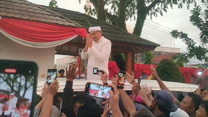 Jalur Kereta, Bangunan, dan Trotoar: Dedi Mulyadi Ingin Pangandaran Punya Gaya Arsitektur Sendiri Jalur Kereta, Bangunan, dan Trotoar: Dedi Mulyadi Ingin Pangandaran Punya Gaya Arsitektur Sendiri