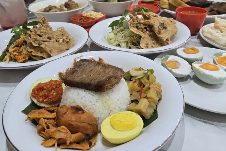 10 Restoran Terkenal di Mojokerto yang Wajib Dikunjungi 10 Restoran Terkenal di Mojokerto yang Wajib Dikunjungi