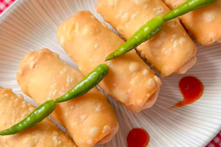 Resep Pastel Gulung Renyah Isi Ayam dan Bihun, Camilan Nikmat yang Menggugah Selera! Resep Pastel Gulung Renyah Isi Ayam dan Bihun, Camilan Nikmat yang Menggugah Selera!