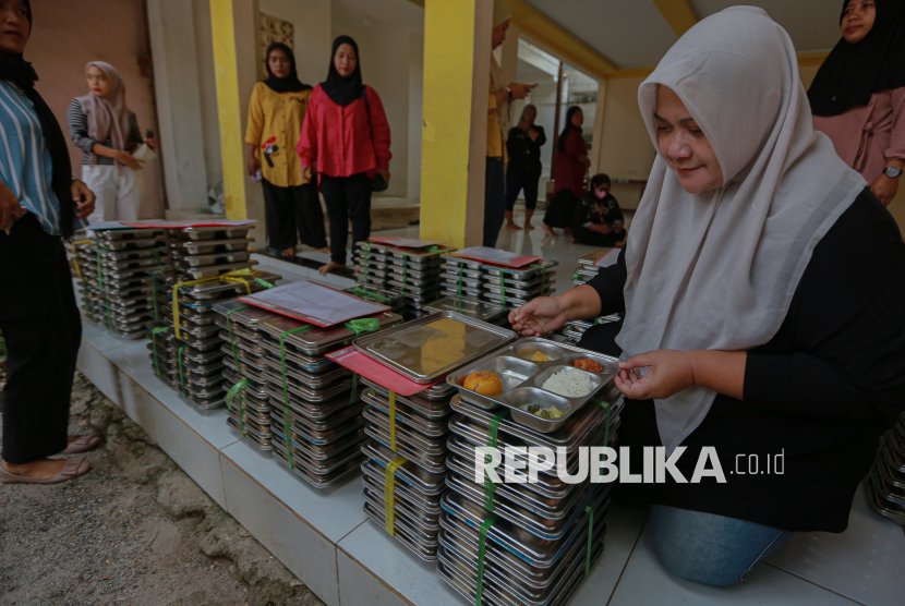 BRI Salurkan Rp104,4 Miliar untuk Program Makanan Bergizi Gratis BRI Salurkan Rp104,4 Miliar untuk Program Makanan Bergizi Gratis