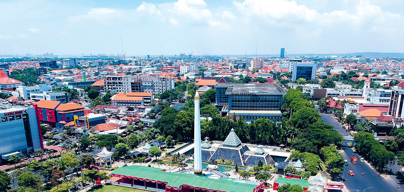 6 Tempat Makan Dekat Tugu Pahlawan, Kenyang Saat Berjalan-Jalan 6 Tempat Makan Dekat Tugu Pahlawan, Kenyang Saat Berjalan-Jalan