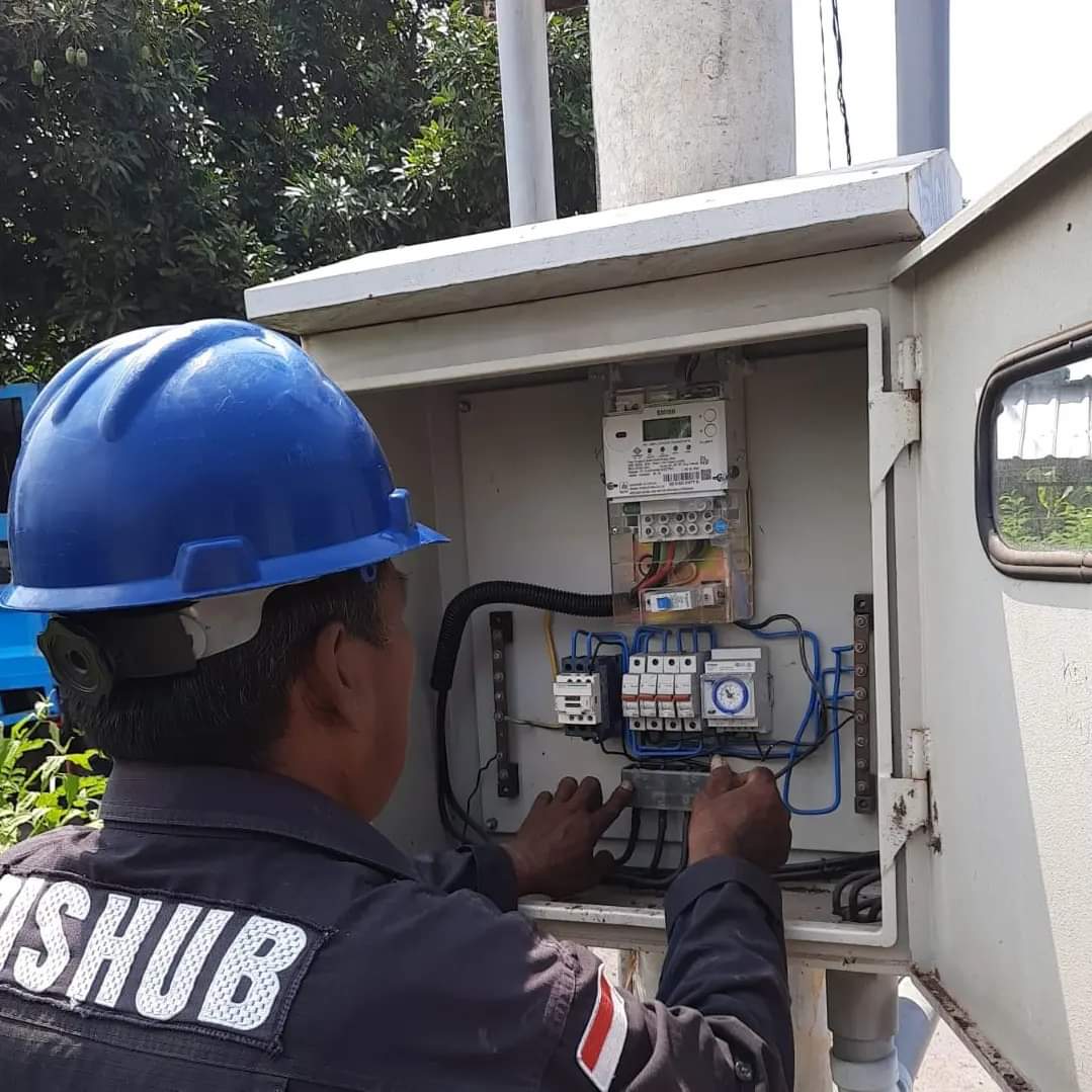 Pemkab Tasikmalaya Pasang 5.000 KWH di PJU, Hemat Rp 1,3 Miliar dari Sistem “Bayar Buta” Pemkab Tasikmalaya Pasang 5.000 KWH di PJU, Hemat Rp 1,3 Miliar dari Sistem “Bayar Buta”