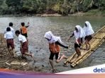 Pelajar Sukabumi Dibacok Orang Tak Dikenal Saat Berangkat Sekolah Pelajar Sukabumi Dibacok Orang Tak Dikenal Saat Berangkat Sekolah