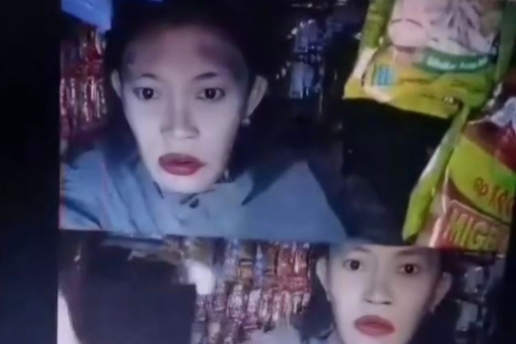 Emak-Emak Viral Bobol Toko Grosir, Netizen Terpukau dengan Riasannya Emak-Emak Viral Bobol Toko Grosir, Netizen Terpukau dengan Riasannya