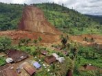 Longsor Garut dan Tasikmalaya Hancurkan Rumah dan Tutup Jalan Longsor Garut dan Tasikmalaya Hancurkan Rumah dan Tutup Jalan