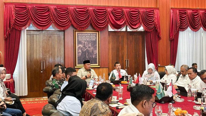 93 Dapur MBG Belum Beroperasi, Bupati Bogor Janjikan Tuntas pada Januari 2026 93 Dapur MBG Belum Beroperasi, Bupati Bogor Janjikan Tuntas pada Januari 2026