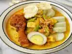 Lontong Banjur Bandung, Sajian Hangat yang Mempercantik Pagi di Alun-alun Ciamis Lontong Banjur Bandung, Sajian Hangat yang Mempercantik Pagi di Alun-alun Ciamis