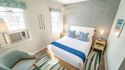 Penginapan dekat Pantai Madasari, mulai Rp189 ribu per malam! Penginapan dekat Pantai Madasari, mulai Rp189 ribu per malam!