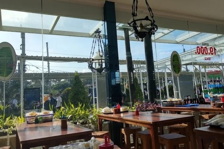 Kuliner dekat Stasiun Bogor: 10 Tempat Makan Lezat yang Wajib Dicoba Kuliner dekat Stasiun Bogor: 10 Tempat Makan Lezat yang Wajib Dicoba
