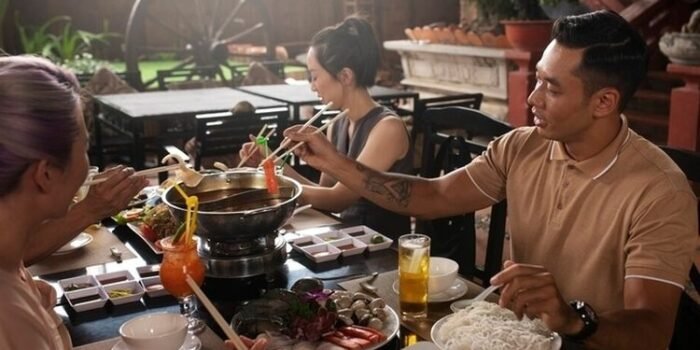 10 Tempat Kuliner Keluarga Terbaik Dekat Stasiun Indramayu 10 Tempat Kuliner Keluarga Terbaik Dekat Stasiun Indramayu