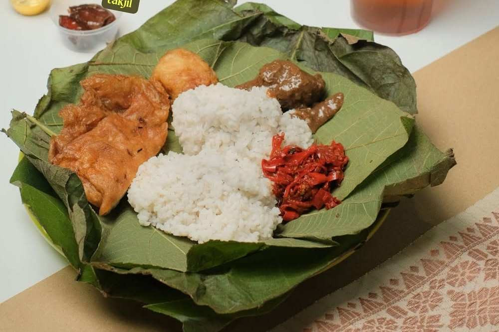 Liburan ke Cirebon? Coba Kuliner Tersembunyi Ini! Liburan ke Cirebon? Coba Kuliner Tersembunyi Ini!