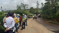 Mendekati Libur Nataru, Polres Garut Lakukan Pemantauan Jalur Wisata Pantai Selatan Mendekati Libur Nataru, Polres Garut Lakukan Pemantauan Jalur Wisata Pantai Selatan