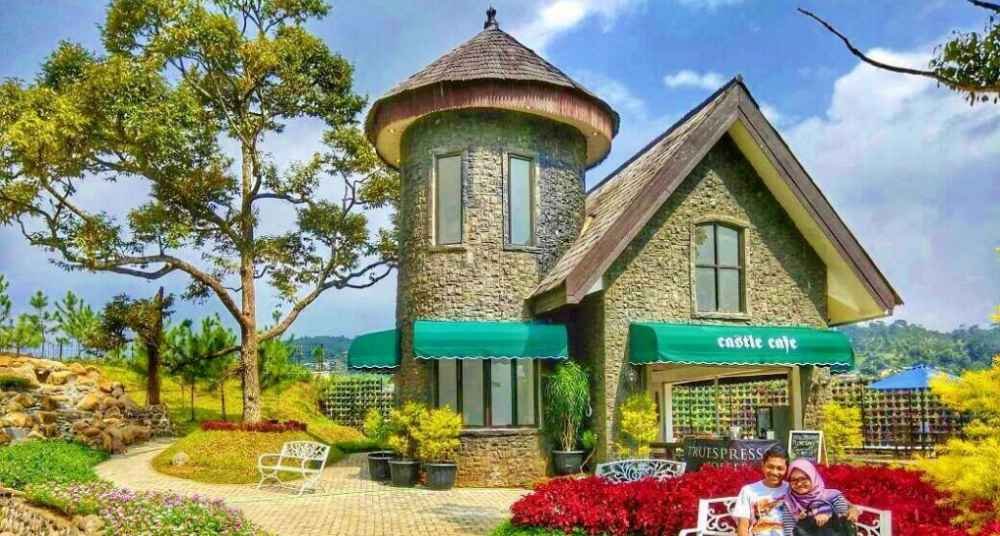 20 Tempat Wisata di Bogor Paling Hits untuk Liburan Sekolah 2025: Lengkap dengan Harga & Rute! 20 Tempat Wisata di Bogor Paling Hits untuk Liburan Sekolah 2025: Lengkap dengan Harga & Rute!