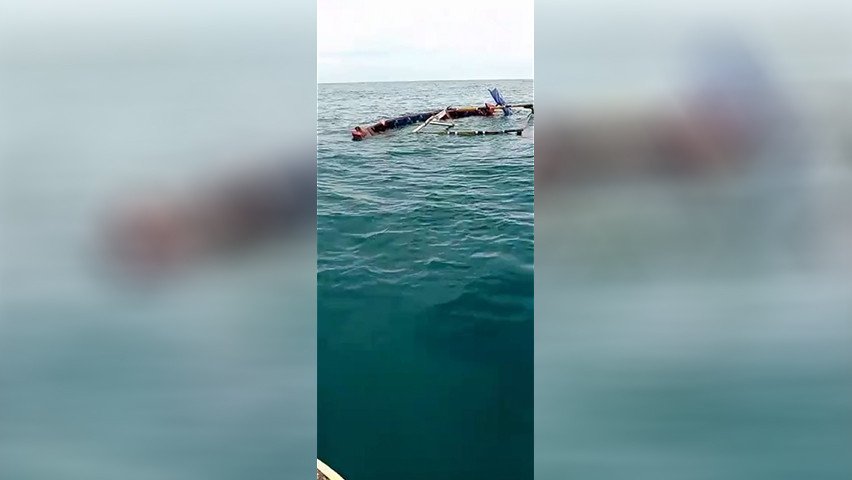 10 Nelayan Indramayu Hilang, Kapal KM Putri Lancar Tenggelam Diterjang Gelombang Tinggi 10 Nelayan Indramayu Hilang, Kapal KM Putri Lancar Tenggelam Diterjang Gelombang Tinggi