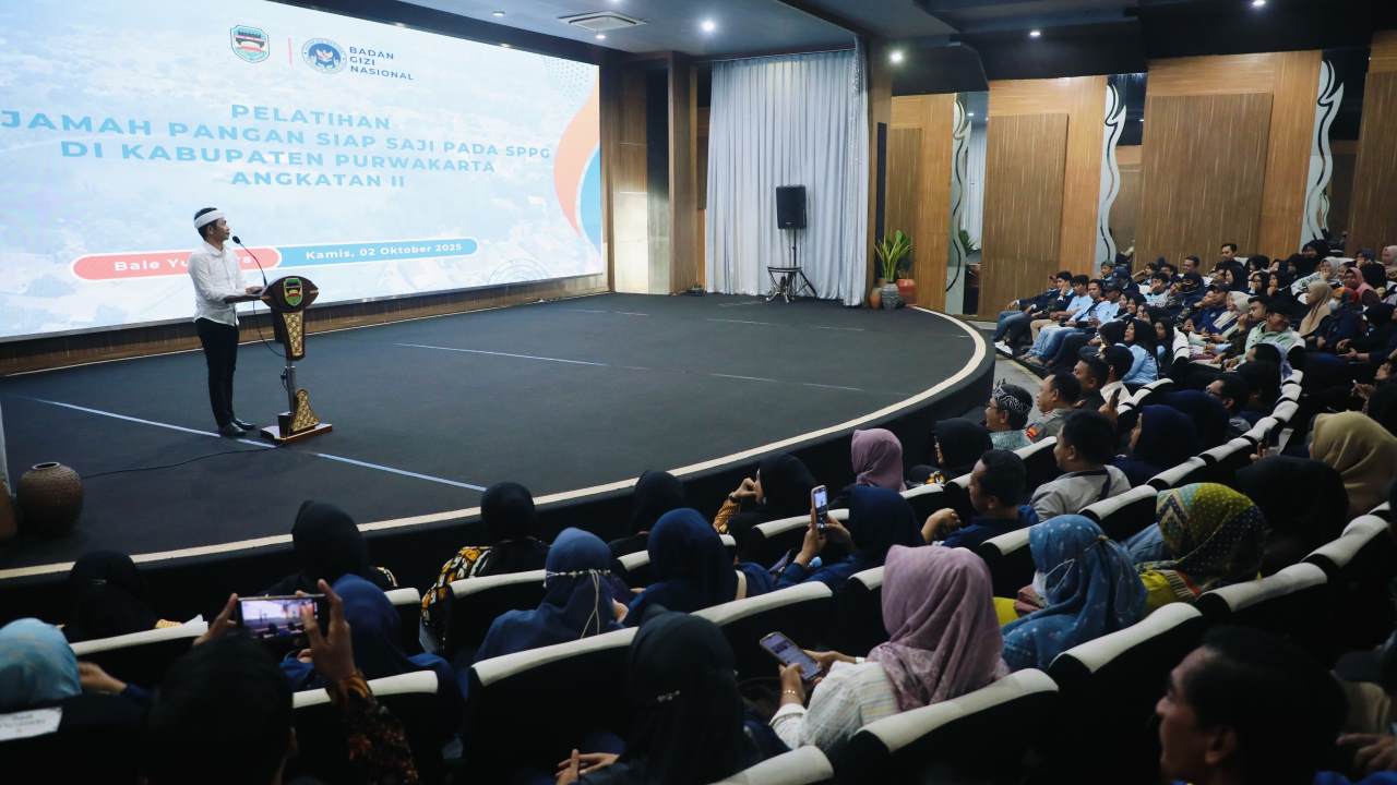 Penerbitan SLHS Tertunda, Relawan SPPG Pangandaran Ikuti Pelatihan Makanan Penerbitan SLHS Tertunda, Relawan SPPG Pangandaran Ikuti Pelatihan Makanan