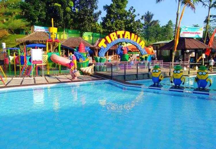 Tirtania Waterpark: Pilihan Hemat untuk Keluarga
