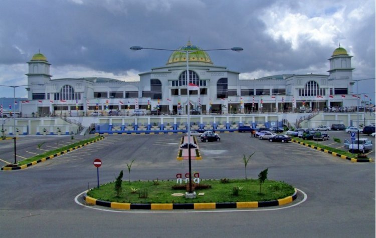 10 tempat makan dekat Bandara Sultan Iskandar Muda Aceh, enak dan praktis! 10 tempat makan dekat Bandara Sultan Iskandar Muda Aceh, enak dan praktis!