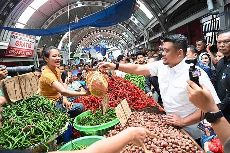 Gubernur Sumut Jamin Ketersediaan Pangan Saat Natal dan Tahun Baru Gubernur Sumut Jamin Ketersediaan Pangan Saat Natal dan Tahun Baru