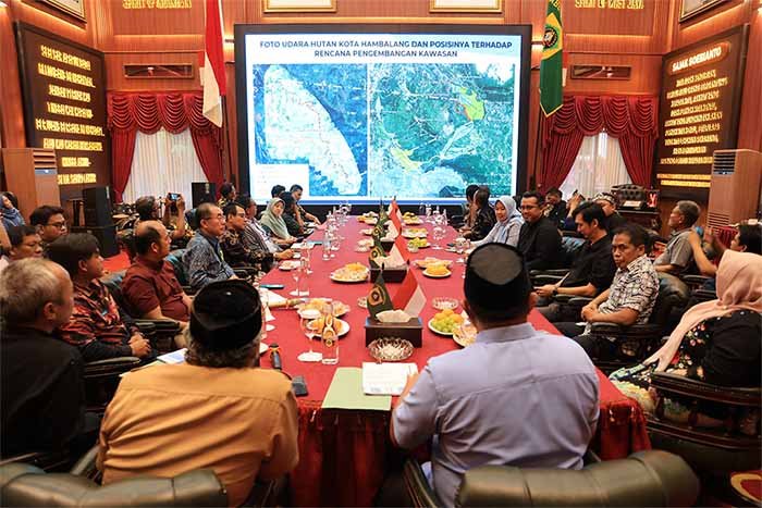 Bupati Bogor Targetkan Pembangunan Hutan Kota di Setiap Kecamatan, Libatkan Swasta dan Masyarakat Bupati Bogor Targetkan Pembangunan Hutan Kota di Setiap Kecamatan, Libatkan Swasta dan Masyarakat