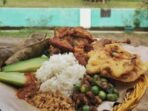 Wajib Coba! 5 Makanan Khas Kuningan yang Viral: Nasi Kasreng hingga Peuyeum Ketan Legendaris Wajib Coba! 5 Makanan Khas Kuningan yang Viral: Nasi Kasreng hingga Peuyeum Ketan Legendaris