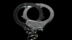 Diduga Mabuk, Petugas Pintu Kereta Diamankan Polisi Diduga Mabuk, Petugas Pintu Kereta Diamankan Polisi