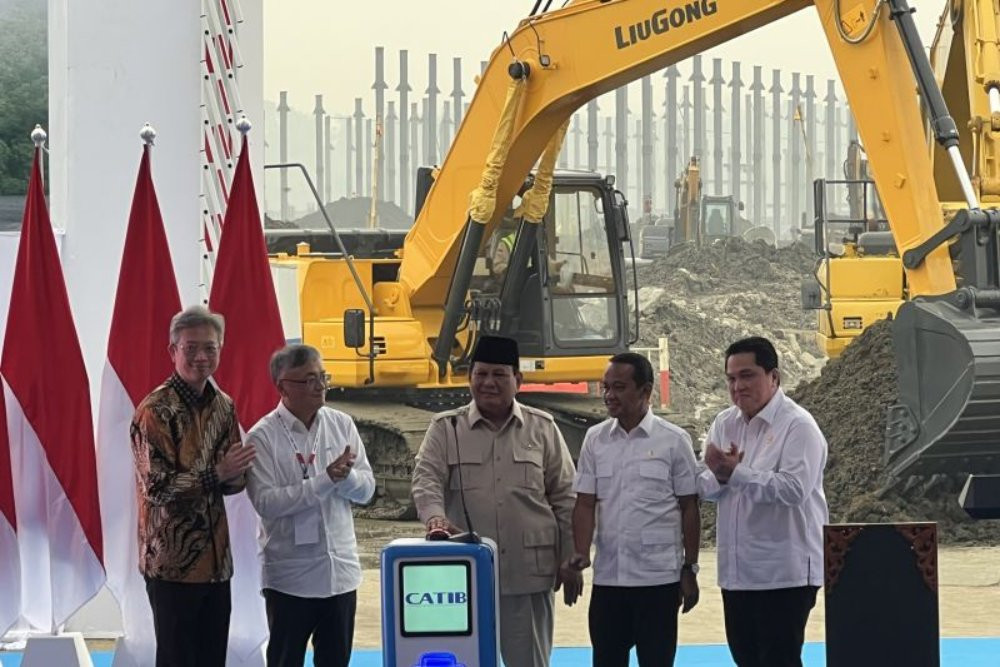 Pabrik Baterai CATL di Karawang Siap Diresmikan Tahun 2026 Pabrik Baterai CATL di Karawang Siap Diresmikan Tahun 2026
