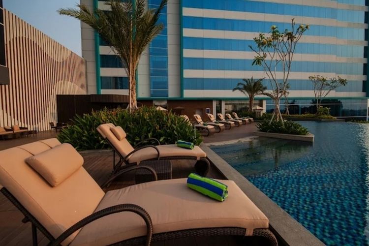 8 Hotel Mewah di Bekasi untuk Staycation Tahun Baru 2026: Nyaman, Lengkap, dan Premium 8 Hotel Mewah di Bekasi untuk Staycation Tahun Baru 2026: Nyaman, Lengkap, dan Premium