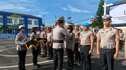 Tekankan Tanggung Jawab dan Keteladanan untuk 70 Personel Polres Tasikmalaya yang Naik Pangkat Tekankan Tanggung Jawab dan Keteladanan untuk 70 Personel Polres Tasikmalaya yang Naik Pangkat