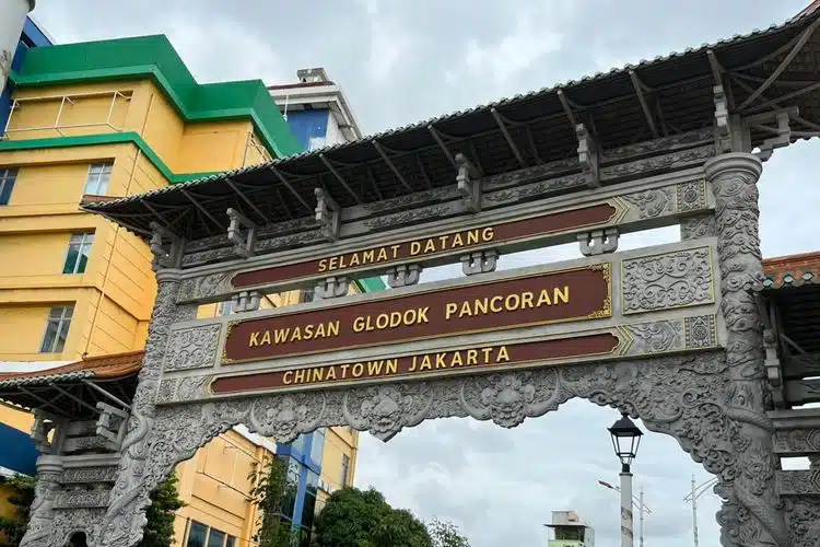 9 Tempat Favorit di Glodok: Kuliner Legendaris, Ngopi Santai, dan Jejak Sejarah Pecinan 9 Tempat Favorit di Glodok: Kuliner Legendaris, Ngopi Santai, dan Jejak Sejarah Pecinan