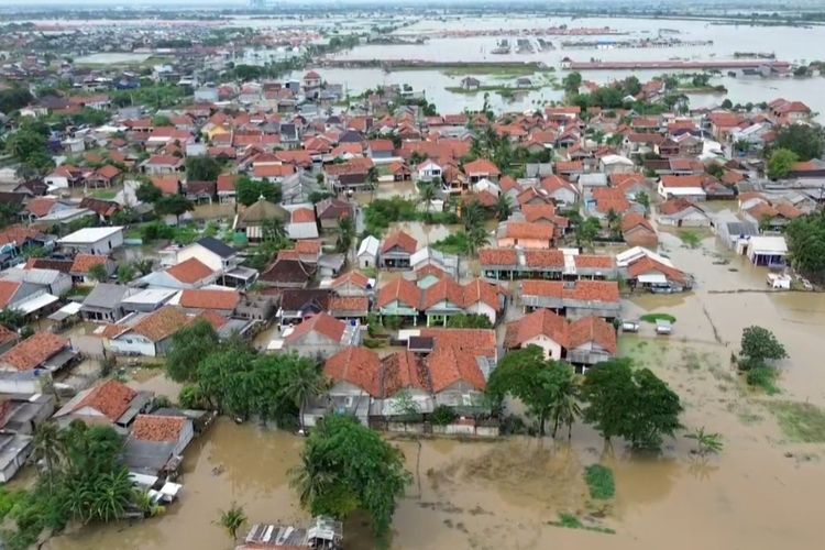 Banjir Genangi 33 Desa, 17.563 Keluarga Terdampak di Bekasi Banjir Genangi 33 Desa, 17.563 Keluarga Terdampak di Bekasi