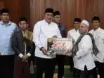 Rudy Susmanto Salurkan Rp100 Juta Per Masjid Besar Kecamatan di Bogor Rudy Susmanto Salurkan Rp100 Juta Per Masjid Besar Kecamatan di Bogor
