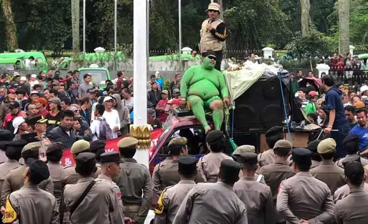 780 Personel Kawal Demo Sopir Angkot di Balai Kota Bogor 780 Personel Kawal Demo Sopir Angkot di Balai Kota Bogor