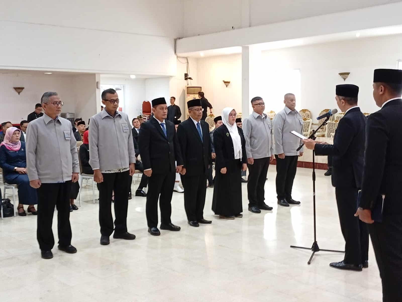 Wali Kota Bogor Kukuhkan Dewan Pendidikan Kota Bogor Periode 2025-2030 Wali Kota Bogor Kukuhkan Dewan Pendidikan Kota Bogor Periode 2025-2030