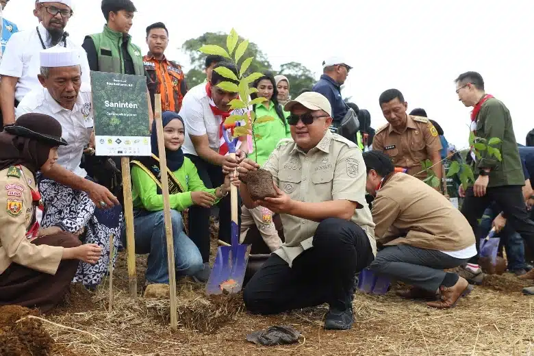 Bupati Bogor Targetkan Satu Hektar Hutan Kota Tiap Kecamatan Bupati Bogor Targetkan Satu Hektar Hutan Kota Tiap Kecamatan