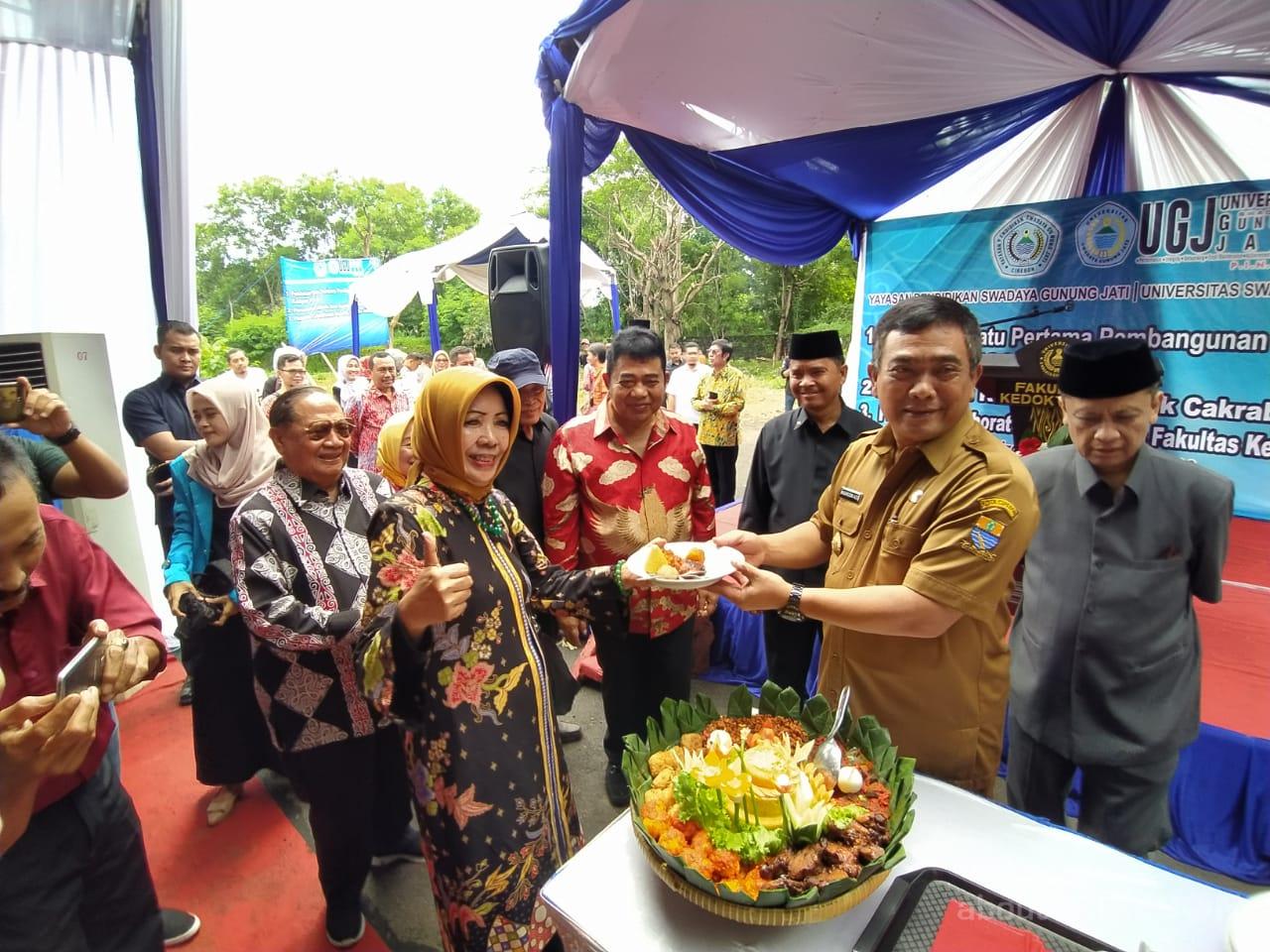 Bukan Hanya Klinik, Puskeswan Jadi Mesin PAD Kota Cirebon Bukan Hanya Klinik, Puskeswan Jadi Mesin PAD Kota Cirebon