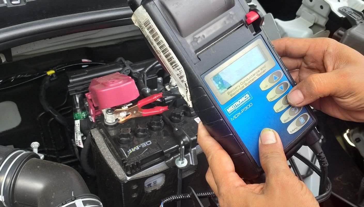 Aki mobil tiba-tiba soak saat mudik Lebaran, ini penyebabnya Aki mobil tiba-tiba soak saat mudik Lebaran, ini penyebabnya