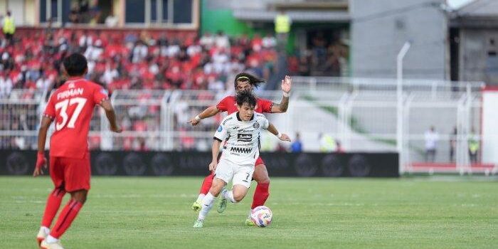 Laga Malut United vs Persija: Tiket Termahal Rp1 Juta, Suporter Dapat Rp63 Ribu Laga Malut United vs Persija: Tiket Termahal Rp1 Juta, Suporter Dapat Rp63 Ribu