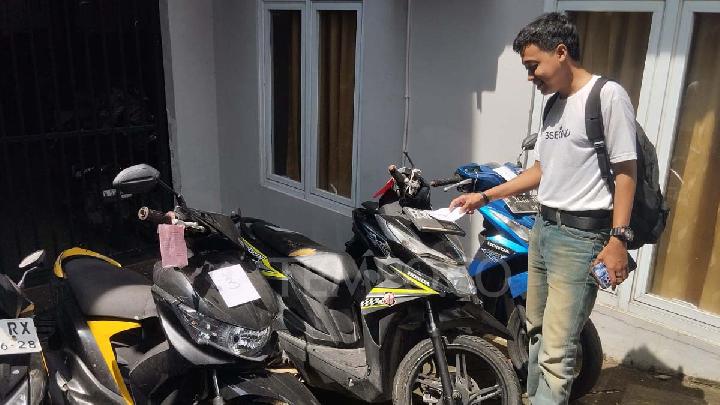 Lelang HP di Kabupaten Bogor Dijual Rp 12 Ribu Lelang HP di Kabupaten Bogor Dijual Rp 12 Ribu