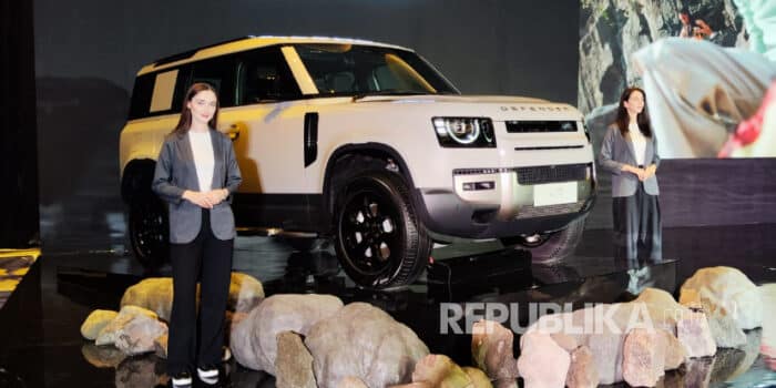 Defender MY26 Meluncur di Indonesia, Teknologi Terkini, Harga Mulai Rp3,6 Miliar Defender MY26 Meluncur di Indonesia, Teknologi Terkini, Harga Mulai Rp3,6 Miliar