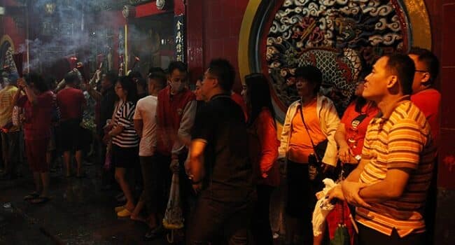 Hujan deras mengguyur Jakarta saat Imlek, cek lokasi terparahnya Hujan deras mengguyur Jakarta saat Imlek, cek lokasi terparahnya