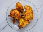 Resep ayam goreng ungkep lembut dengan bumbu meresap untuk lauk sahur sederhana Resep ayam goreng ungkep lembut dengan bumbu meresap untuk lauk sahur sederhana