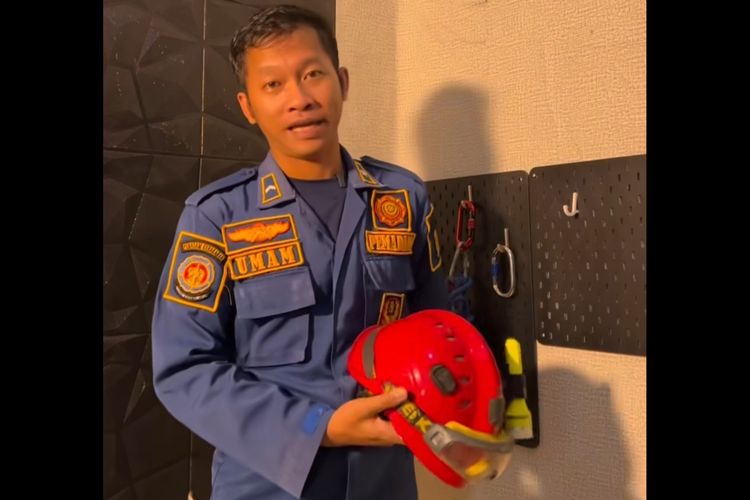 Polri Periksa Anggota Damkar Depok yang Diteror Usai Buat Konten Helm Polri Periksa Anggota Damkar Depok yang Diteror Usai Buat Konten Helm