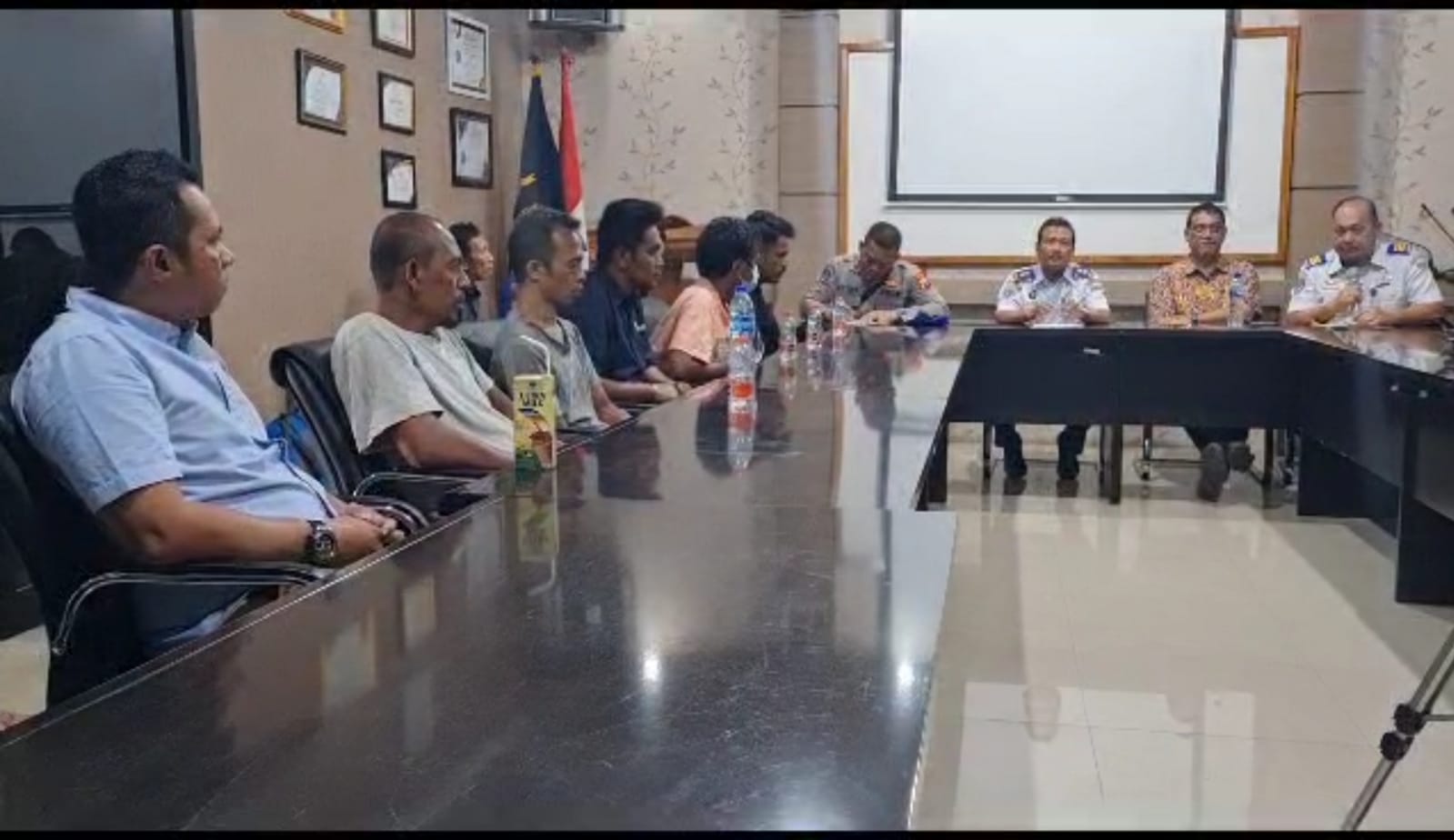 ABK Sukabumi Tewas Tenggelam di Karimunjawa, Jasad Dievakuasi ke Cirebon ABK Sukabumi Tewas Tenggelam di Karimunjawa, Jasad Dievakuasi ke Cirebon