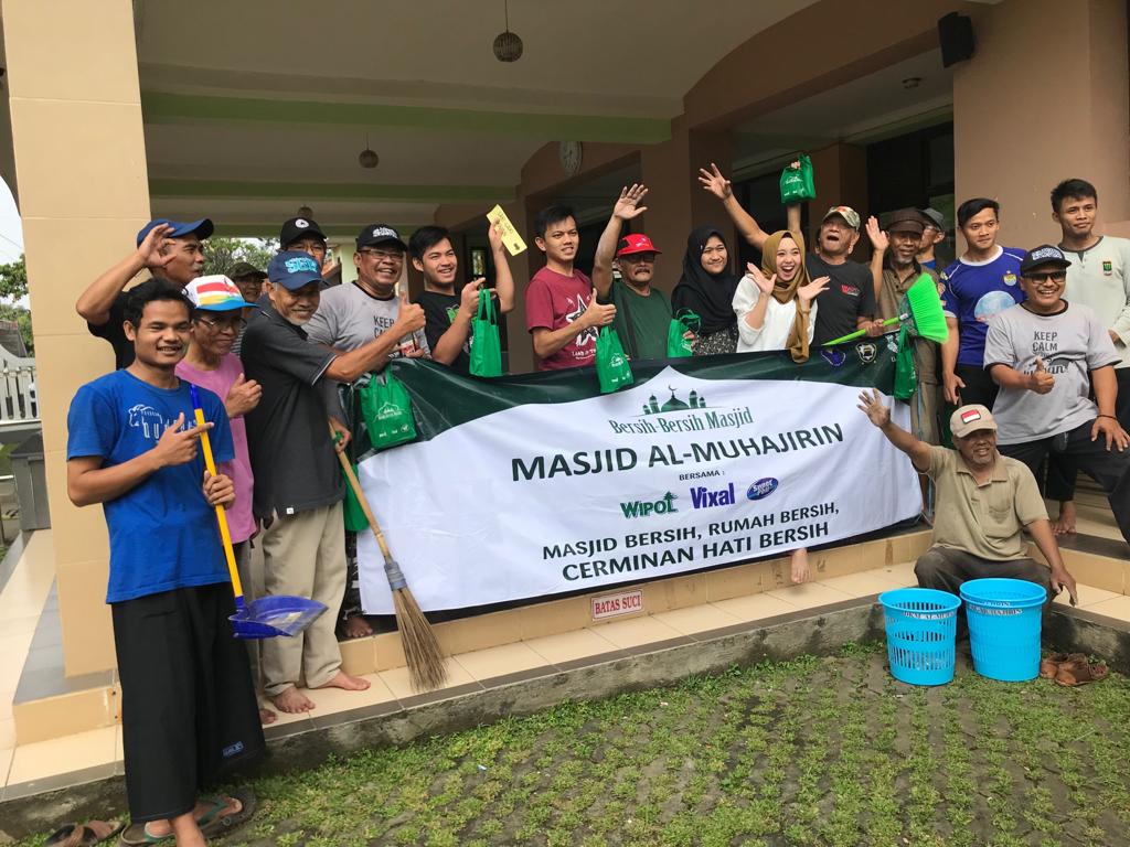 Indomaret dan Wipol Kembali Gelar Aksi Bersih-Bersih Masjid 2026 di Palembang Indomaret dan Wipol Kembali Gelar Aksi Bersih-Bersih Masjid 2026 di Palembang