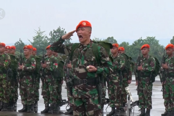 TNI Fokus Amankan Bandara Penerbangan di Papua: Masyarakat Bergantung pada Transportasi Udara TNI Fokus Amankan Bandara Penerbangan di Papua: Masyarakat Bergantung pada Transportasi Udara