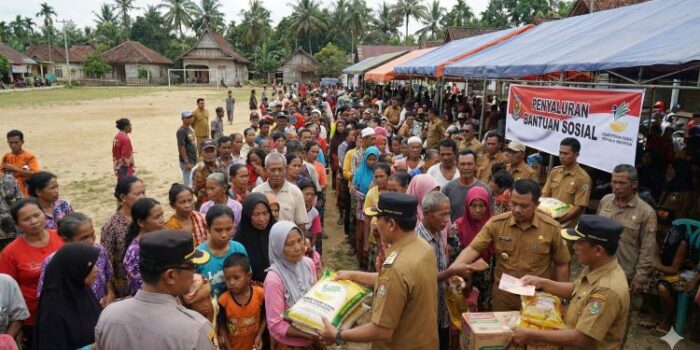 Jutaan Keluarga Sambut Tujuh Bansos yang Cair Bertahap Jelang Idulfitri 2026 Jutaan Keluarga Sambut Tujuh Bansos yang Cair Bertahap Jelang Idulfitri 2026