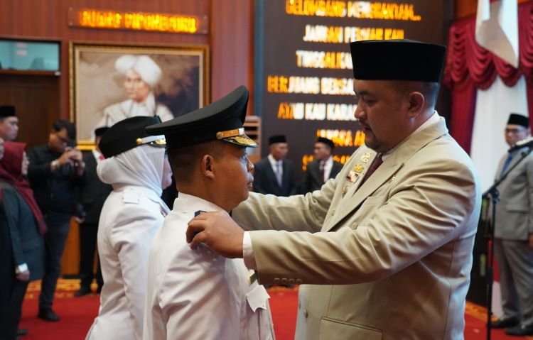 Penguatan Birokrasi Bogor: Bupati Lantik 21 Pejabat Penguatan Birokrasi Bogor: Bupati Lantik 21 Pejabat